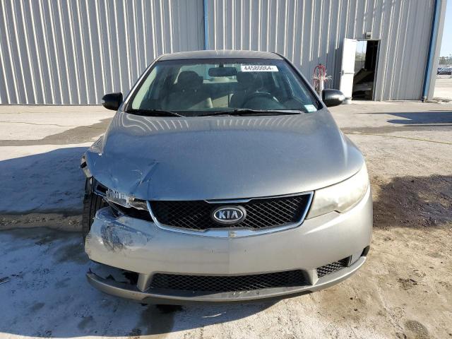 Photo 4 VIN: KNAFU4A28A5861983 - KIA FORTE 