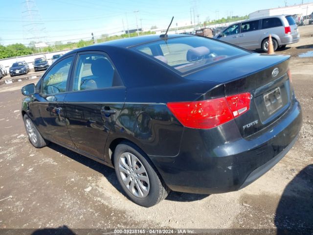 Photo 2 VIN: KNAFU4A28B5326167 - KIA FORTE 