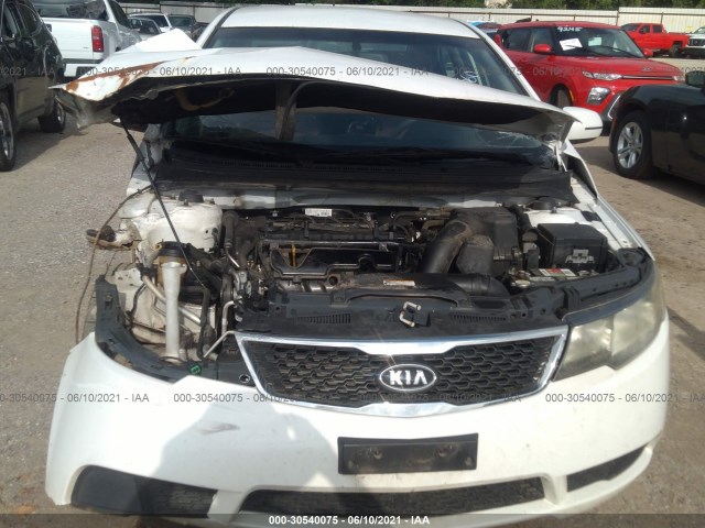 Photo 9 VIN: KNAFU4A28B5351490 - KIA FORTE 