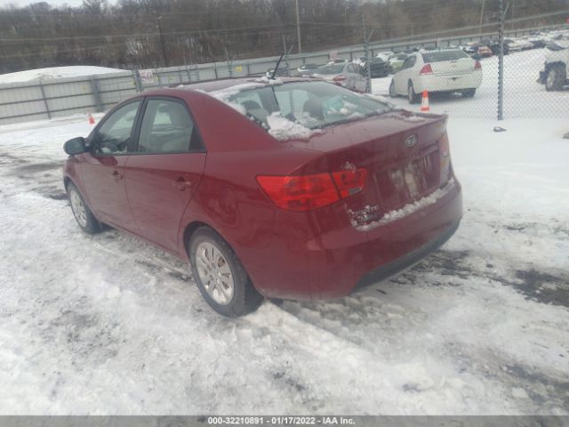 Photo 2 VIN: KNAFU4A28B5440489 - KIA FORTE 