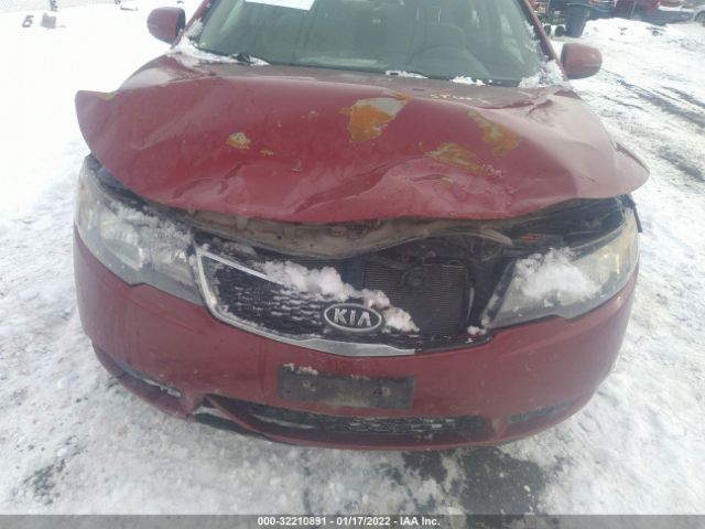 Photo 5 VIN: KNAFU4A28B5440489 - KIA FORTE 