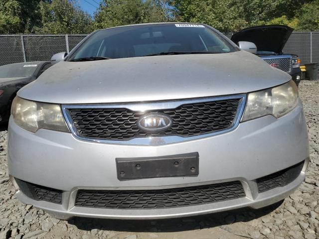 Photo 4 VIN: KNAFU4A28B5452173 - KIA FORTE 