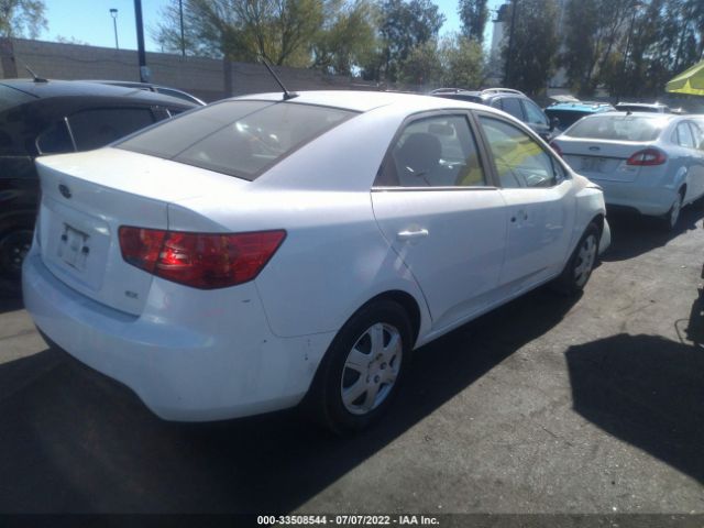 Photo 3 VIN: KNAFU4A28B5458779 - KIA FORTE 