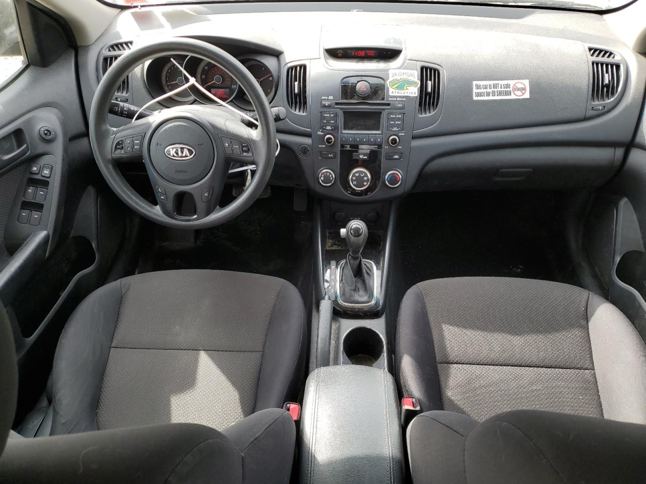 Photo 7 VIN: KNAFU4A28C5466852 - KIA FORTE 