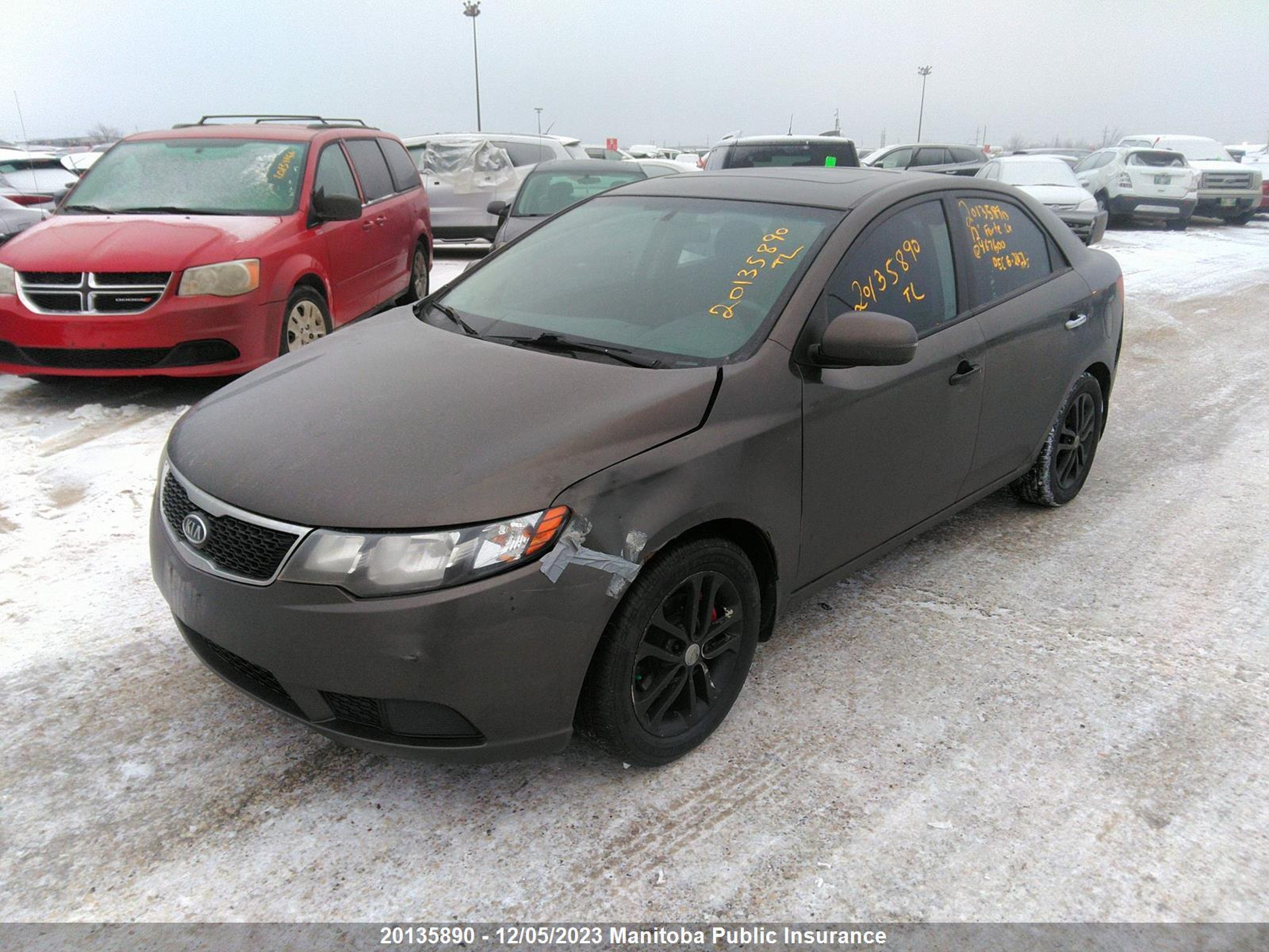 Photo 5 VIN: KNAFU4A28C5467600 - KIA FORTE 