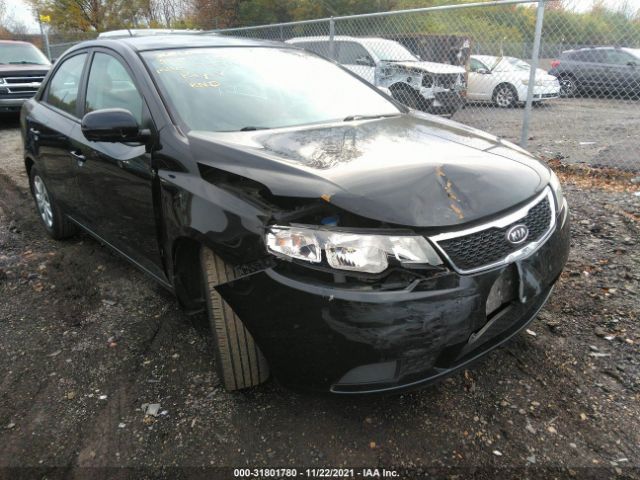 Photo 5 VIN: KNAFU4A28C5603806 - KIA FORTE 