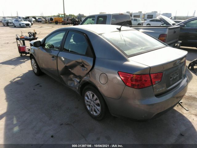 Photo 2 VIN: KNAFU4A28C5622923 - KIA FORTE 