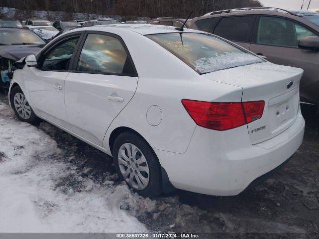 Photo 2 VIN: KNAFU4A28C5634618 - KIA FORTE 