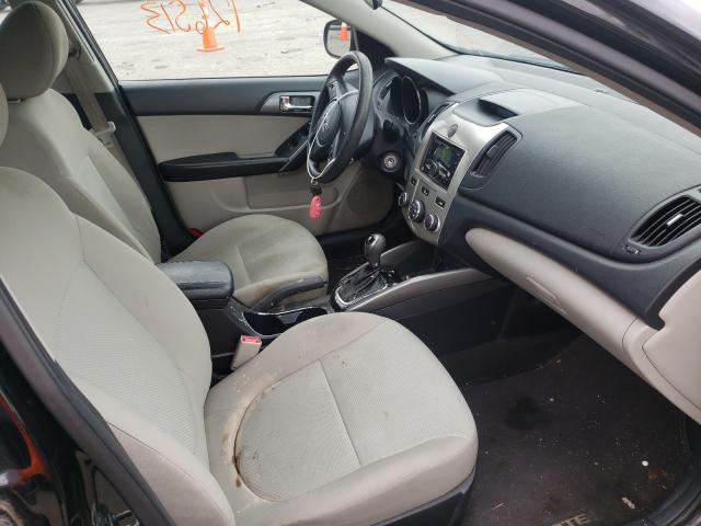 Photo 4 VIN: KNAFU4A28D5648844 - KIA FORTE EX 