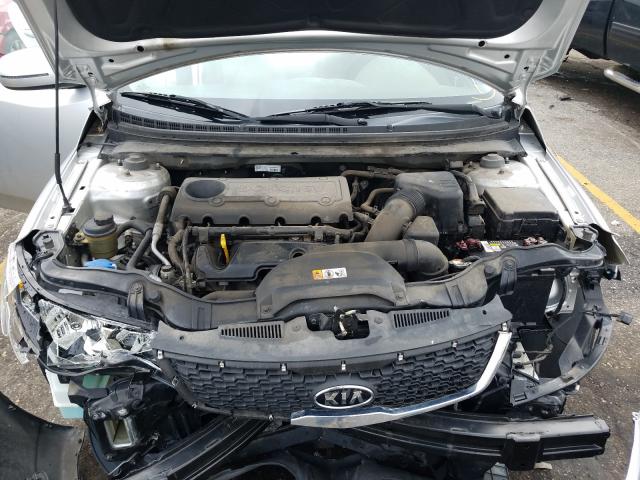 Photo 6 VIN: KNAFU4A28D5711117 - KIA FORTE EX 