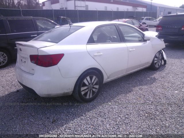 Photo 3 VIN: KNAFU4A28D5719055 - KIA FORTE 