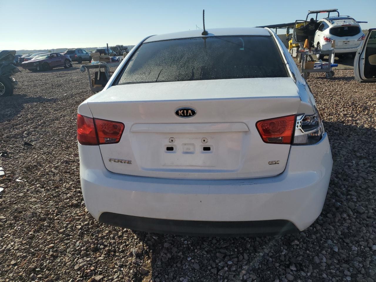 Photo 5 VIN: KNAFU4A28D5722764 - KIA FORTE 