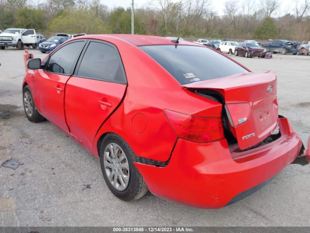 Photo 2 VIN: KNAFU4A28D5727477 - KIA FORTE 