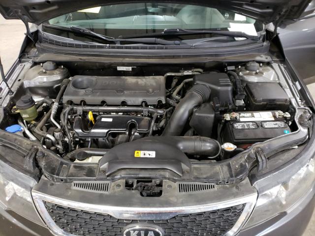 Photo 6 VIN: KNAFU4A28D5731402 - KIA FORTE EX 