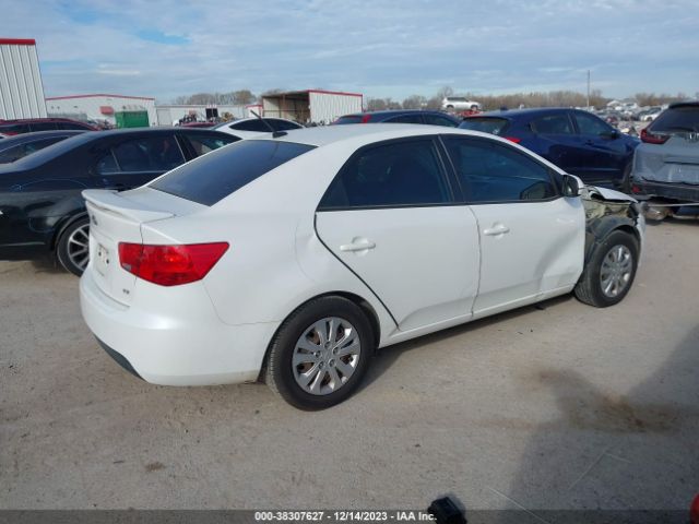 Photo 3 VIN: KNAFU4A28D5732775 - KIA FORTE 