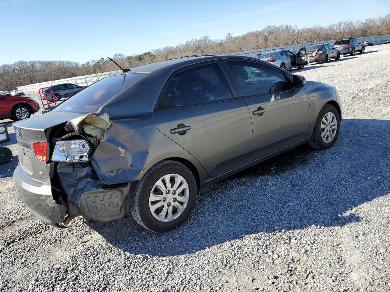 Photo 2 VIN: KNAFU4A28D5734848 - KIA FORTE 