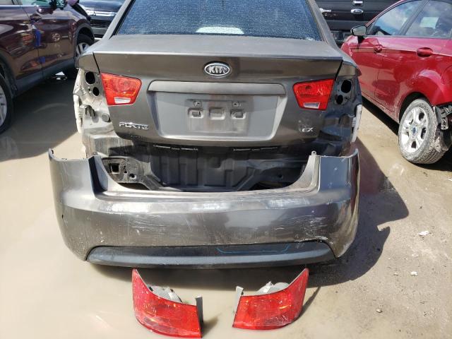 Photo 8 VIN: KNAFU4A29A5058048 - KIA FORTE EX 