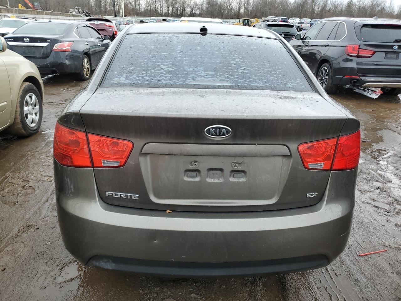 Photo 5 VIN: KNAFU4A29A5109323 - KIA FORTE 