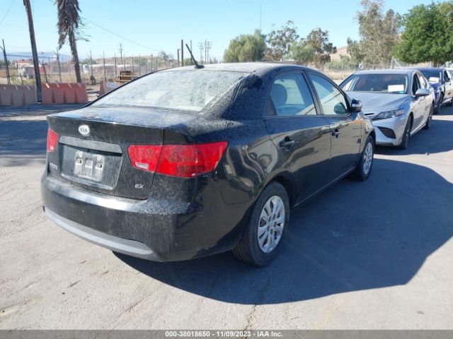 Photo 3 VIN: KNAFU4A29A5182532 - KIA FORTE 