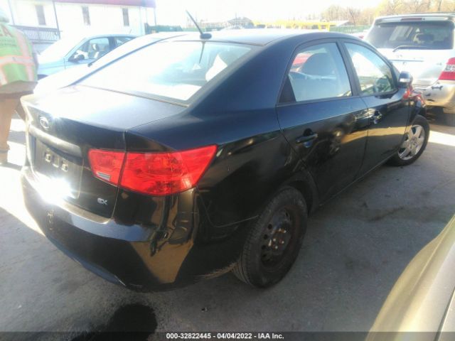 Photo 3 VIN: KNAFU4A29A5235679 - KIA FORTE 