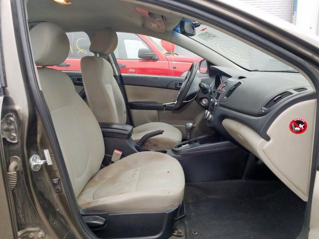 Photo 4 VIN: KNAFU4A29A5812985 - KIA FORTE EX 