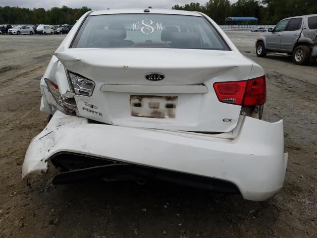 Photo 8 VIN: KNAFU4A29A5816938 - KIA FORTE EX 