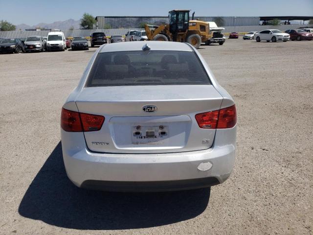 Photo 5 VIN: KNAFU4A29A5827440 - KIA FORTE EX 