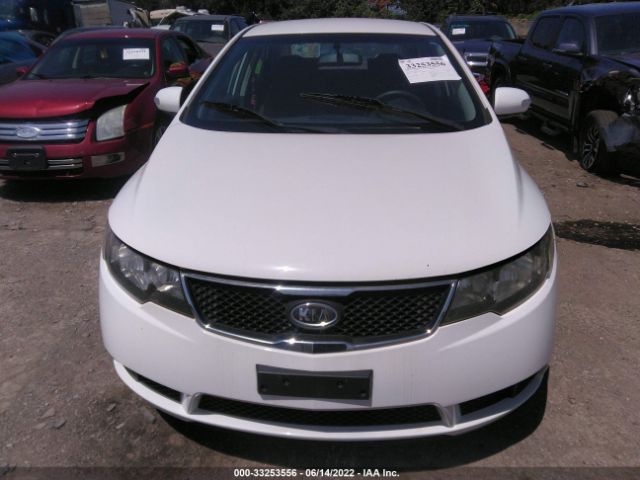 Photo 5 VIN: KNAFU4A29A5828068 - KIA FORTE 