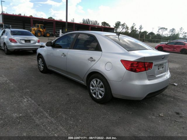 Photo 2 VIN: KNAFU4A29A5834632 - KIA FORTE 