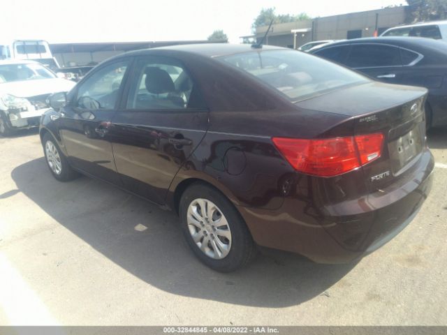 Photo 2 VIN: KNAFU4A29A5837045 - KIA FORTE 