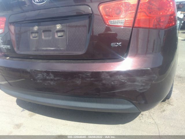 Photo 5 VIN: KNAFU4A29A5837045 - KIA FORTE 