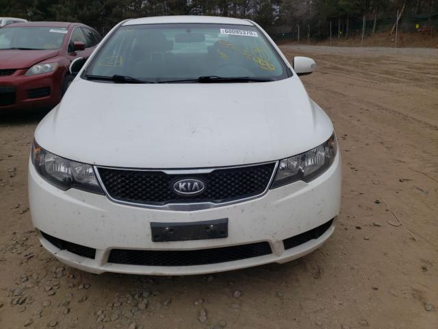 Photo 8 VIN: KNAFU4A29A5847400 - KIA FORTE 