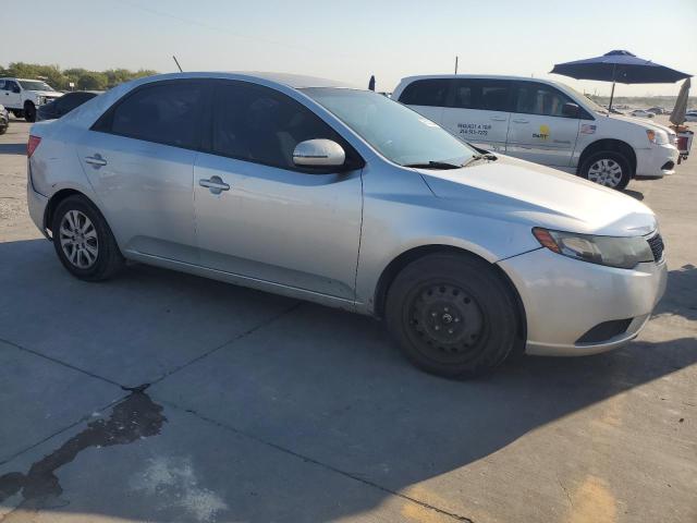 Photo 3 VIN: KNAFU4A29B5373756 - KIA FORTE EX 