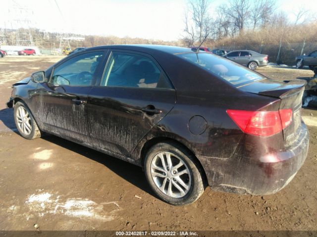 Photo 2 VIN: KNAFU4A29B5399015 - KIA FORTE 