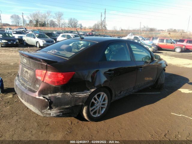 Photo 3 VIN: KNAFU4A29B5399015 - KIA FORTE 