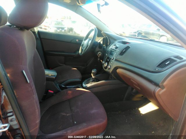 Photo 4 VIN: KNAFU4A29B5399015 - KIA FORTE 