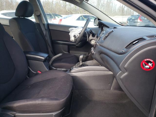 Photo 4 VIN: KNAFU4A29B5437701 - KIA FORTE EX 