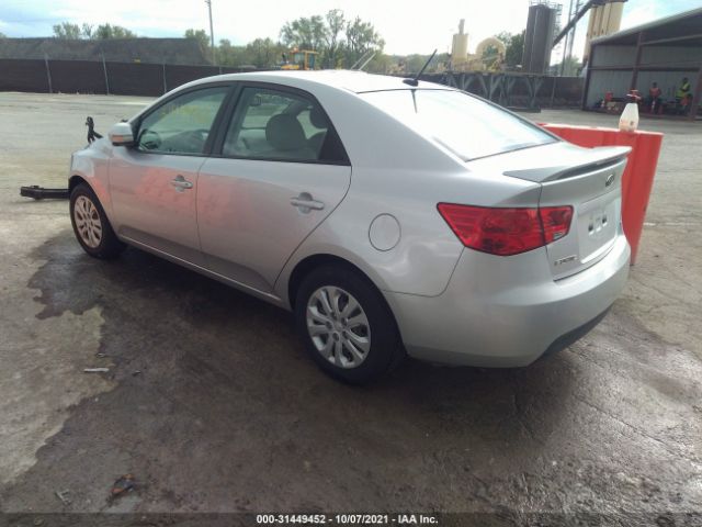 Photo 2 VIN: KNAFU4A29C5503701 - KIA FORTE 