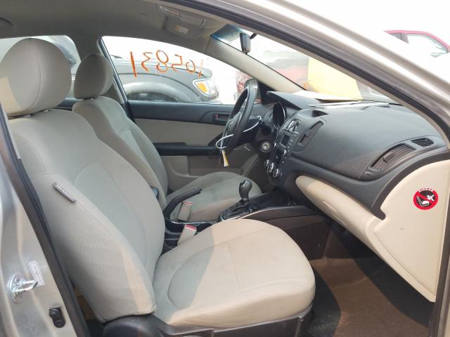 Photo 4 VIN: KNAFU4A29C5514830 - KIA FORTE EX 