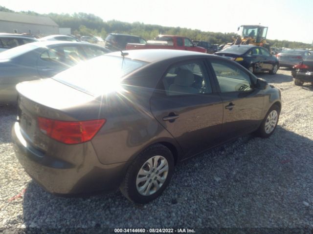 Photo 3 VIN: KNAFU4A29C5548234 - KIA FORTE 