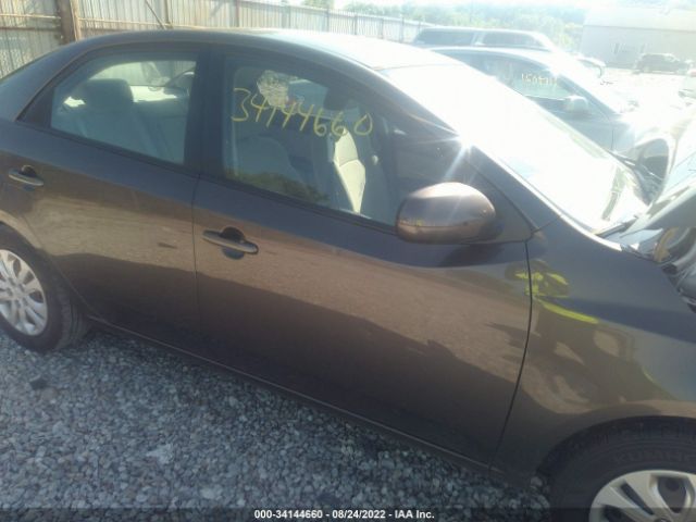 Photo 5 VIN: KNAFU4A29C5548234 - KIA FORTE 