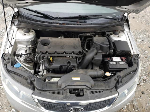 Photo 6 VIN: KNAFU4A29C5576924 - KIA FORTE EX 