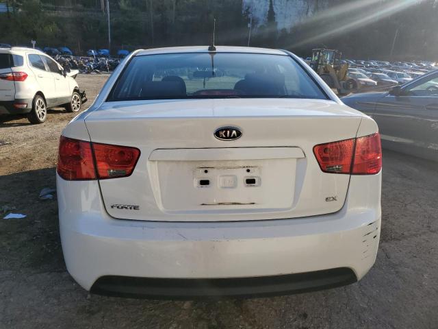 Photo 5 VIN: KNAFU4A29C5597403 - KIA FORTE 