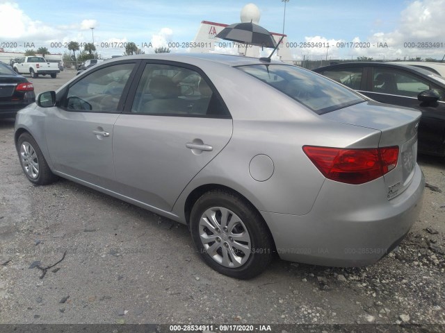 Photo 2 VIN: KNAFU4A29D5647136 - KIA FORTE 