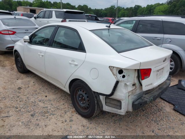 Photo 2 VIN: KNAFU4A29D5664308 - KIA FORTE 