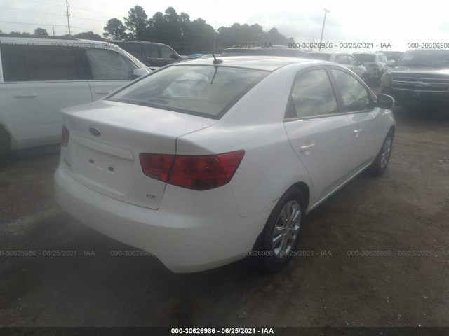 Photo 3 VIN: KNAFU4A29D5696370 - KIA FORTE 