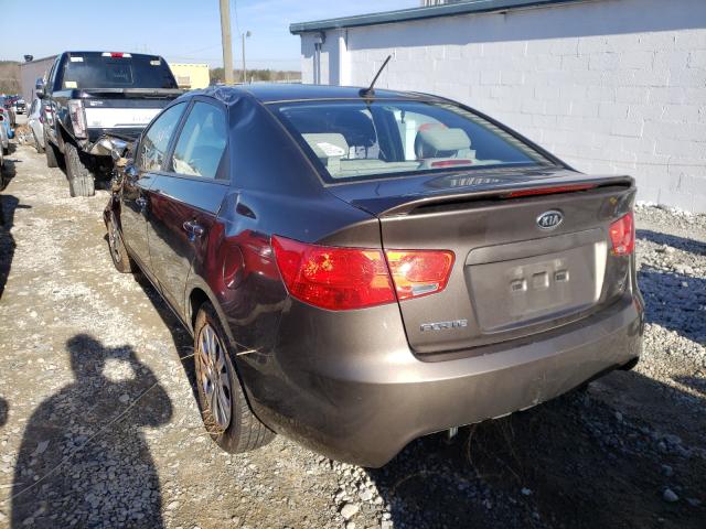 Photo 2 VIN: KNAFU4A29D5705519 - KIA FORTE EX 