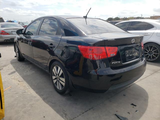 Photo 2 VIN: KNAFU4A29D5705889 - KIA FORTE EX 