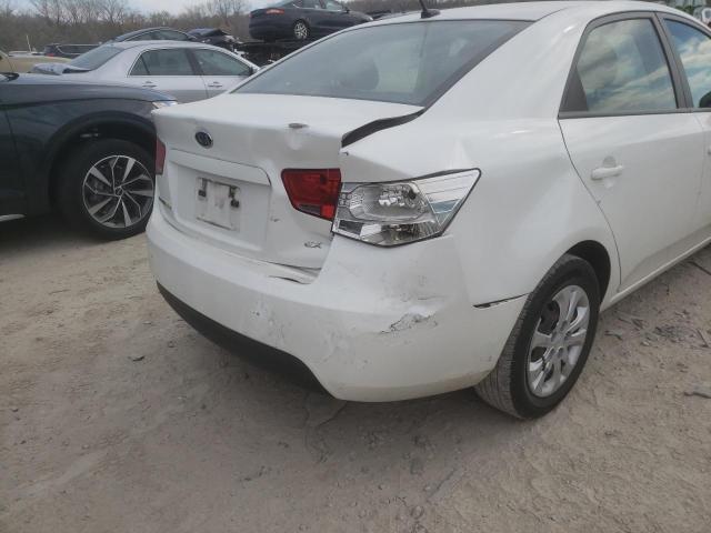 Photo 8 VIN: KNAFU4A29D5715175 - KIA FORTE EX 