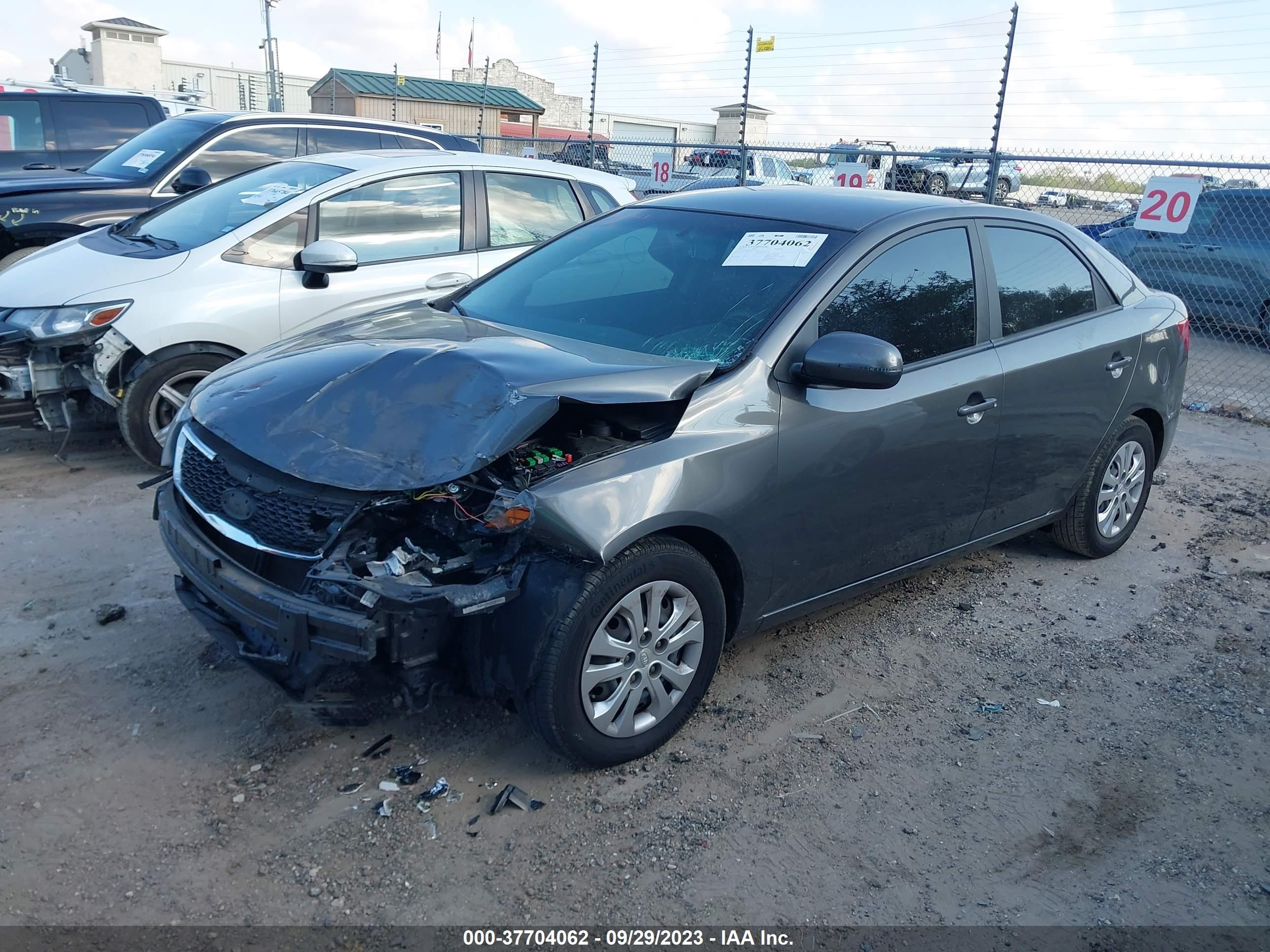 Photo 1 VIN: KNAFU4A29D5723793 - KIA FORTE 